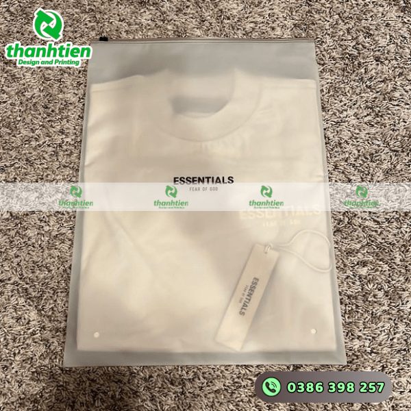 in-logo-in-chu-len-tui-zipper-dung-quan-ao-theo-yeu-cau-tai-tphcm