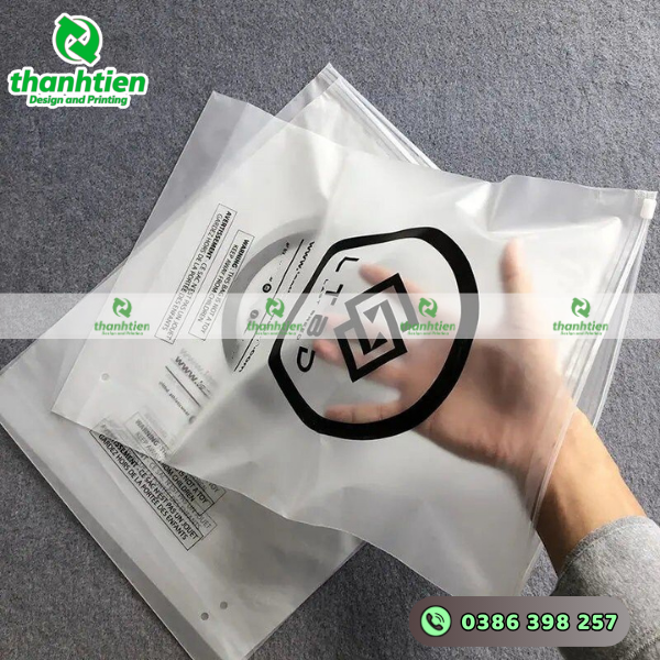 thiet-ke-mau-in-tui-zipper-dung-quan-ao-theo-yeu-cau-tai-tphcm