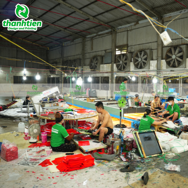 xuong-in-lua-in-tui-xop-gia-re-so-luong-it-tai-tphcm