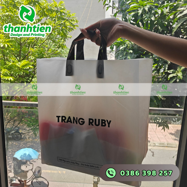 in-logo-dep-len-tui-nilon-quai-ep