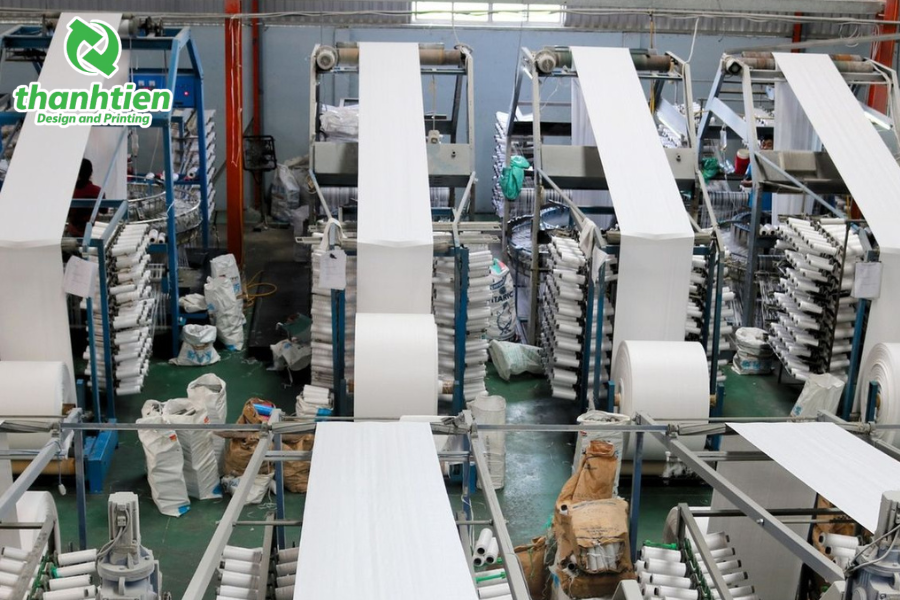 xuong-san-xuat-tui-nilon-cuon-gia-re-du-size-tai-tphcm