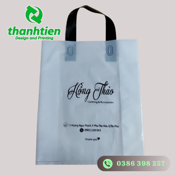 tui-nhua-pe-quai-ep-duoc-ua-chuong-hien-nay