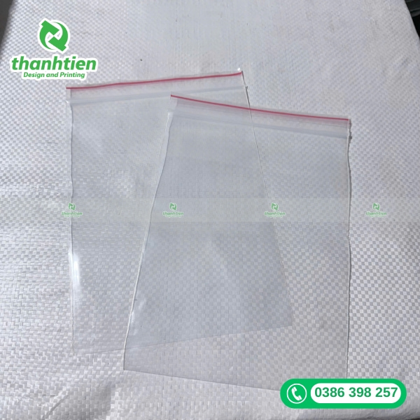 mẫu t&uacute;i zip chỉ đỏ đẹp tại TPHCM